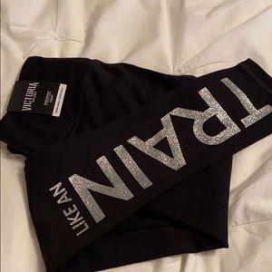 NWT Victoria Sport leggings